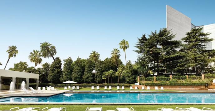 Swimming pool to host banquets for up to 3,000 diners BARCELONA S PREMIER URBAN RESORT Set in 25,000 square meters of breathtaking 19th century gardens and revealing an unparalleled view of the
