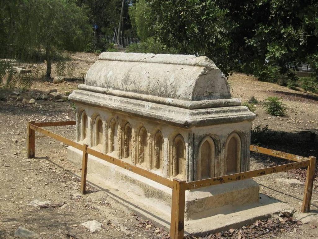 Crusader-style grave Structure