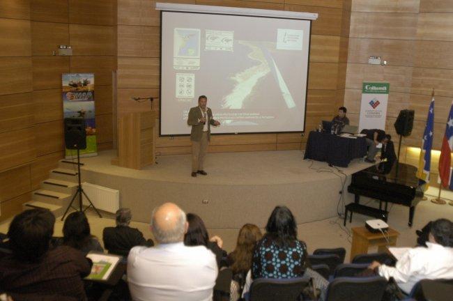 Ricardo Delﬁno, Fundación Patagonia Natural Argentina (Photo: ENAP) The workshop held