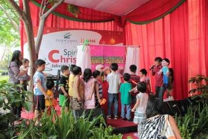 This two weeks long event attracted 350 visitors, the number of which was supported by visitors from outside of Semarang who are able to visit during to the school holidays.