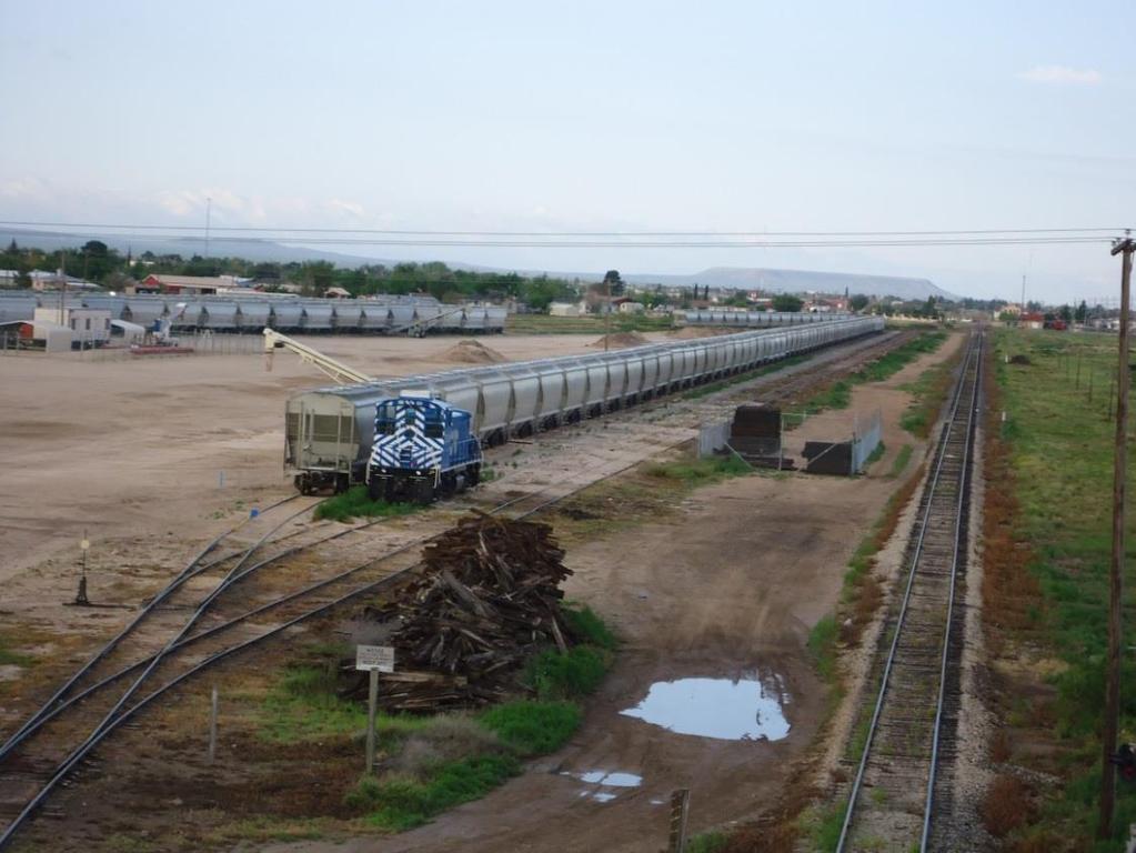 MP 881 - Sand transloading at Fort Stockton yard The facilities that have located on the line since 2009 have experienced a steady increase in traffic as their operations become more efficient and