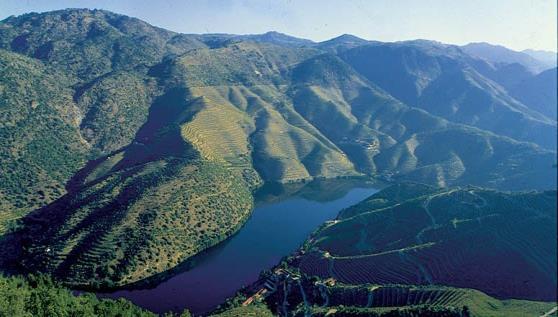 Because of its natural grandeur and divine splendour, Sete Cidades is one of the most exciting and beautiful