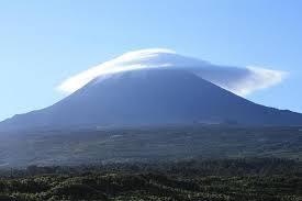 VII: Great reliefs Volcanic landscape of Pico Island It s the largest natural park on the Azores and it has twenty-two protected areas with a big biodiversity.