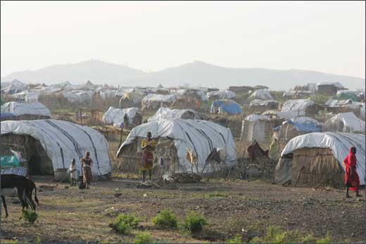 Morning breaks in the Hessa Hissa IDP camp near Zalingei.