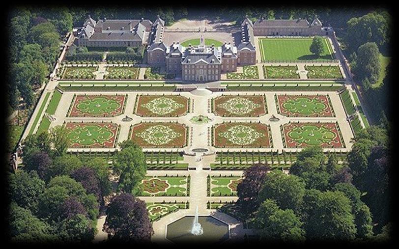 THURSDAY, JULY 13 TH 2017 ITINERARY 2 nd Day of the Tournament Morning Visit the Royal Palace Het Loo Het Loo Palace (meaning "The Woods Palace"): the symmetrical Dutch Baroque building was designed