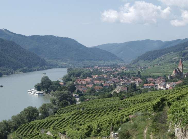 Germany - Austria Danube from Scharding to Vienna Bike Tour 2018 Individual Self-Guided 8 days/7 nights Explore the paths along the blue Danube River just like the Romans, the legendary Nibelungs,