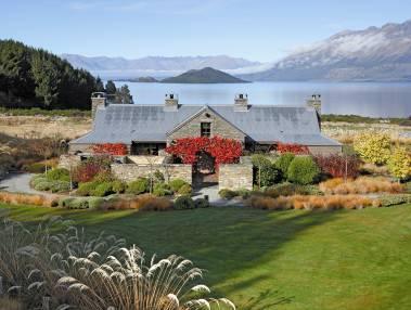 Glenorchy ACCOMMODATION FOR THREE NIGHTS IN A DOUBLE