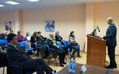 Konferenciji je prisustvovalo više od 30 učesnika, iz nauke i struke, a istu je otvorio dr Nenad Ivanišević, državni sekretar Ministarstva za rad, zapošljavanje, boračka i socijalna pitanja Republike