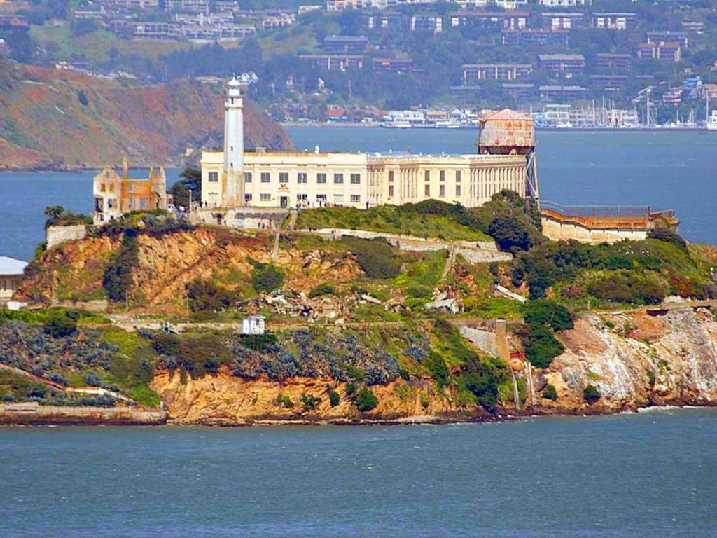 ALCATRAZ 8:30 AM 2:00 PM ***NOTE: If you want to take this tour, the ticket purchase is still pending approval by the National Parks Service (tickets sell out months in advance).