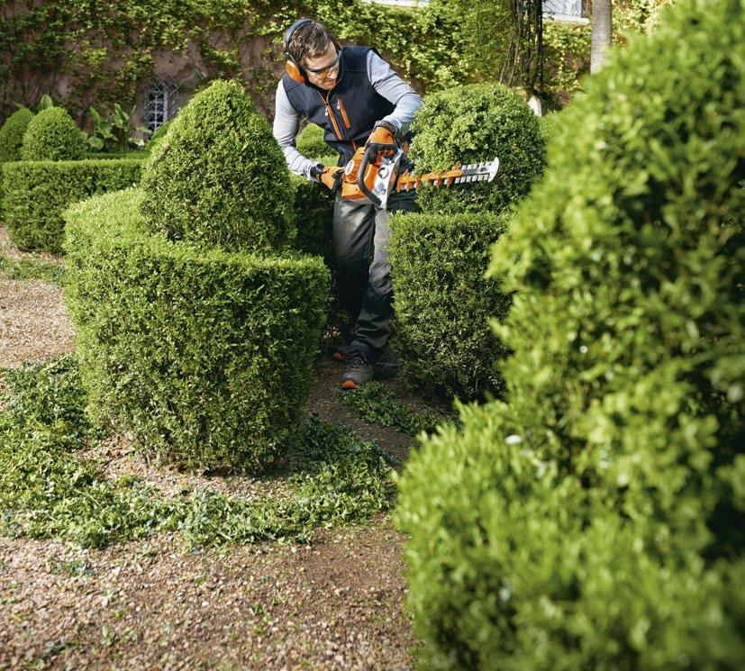 Vor The Ort für new, Sie da light Ihr STIHL STIHL Service-Partner hedge trimmers packed with features New and lightweight: the HS 46 C-E and HS 56 C-E An easy start: the HS 46 C-E and HS 56 C-E