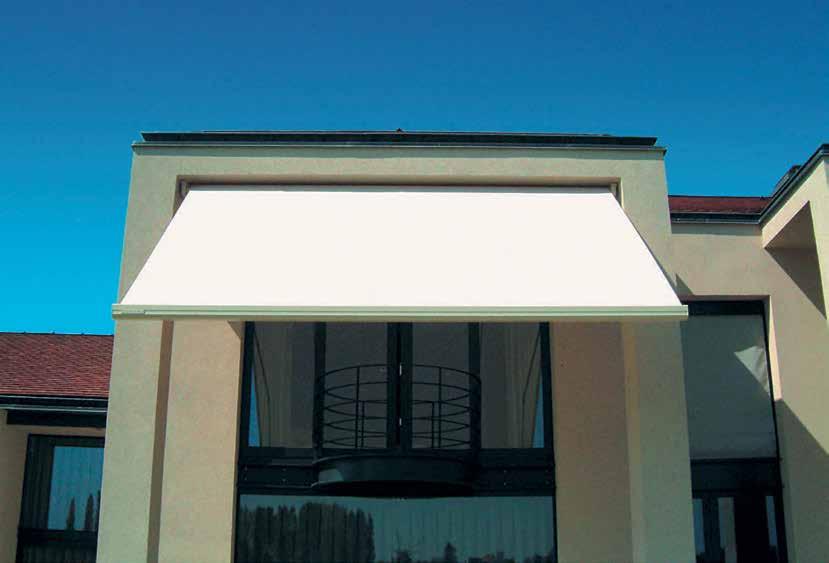 B-20, B-21 EN B-23 Budget friendly B-20: 5-40 B-23 B-21: 20-60 COMPACT AND FLEXIBLE The semi-enclosed cassette awning B-20 with retractable arms for ceiling installation is available