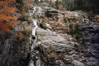 5-mile connecting trail, the Arethusa-Ripley Falls Trail (see below), links Ripley Falls with its sister Crawford Notch waterfall to the south.
