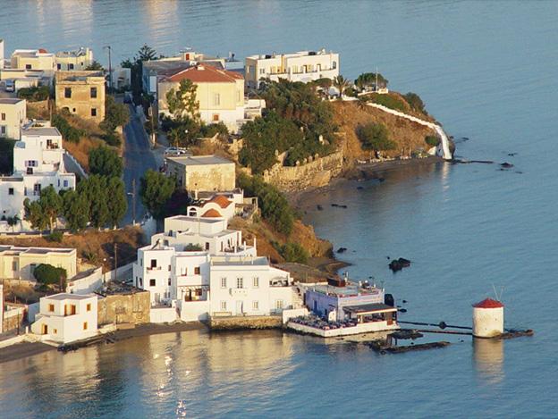 LEROS Leros is a small island that belongs to the Dodecanese, between Patmos and