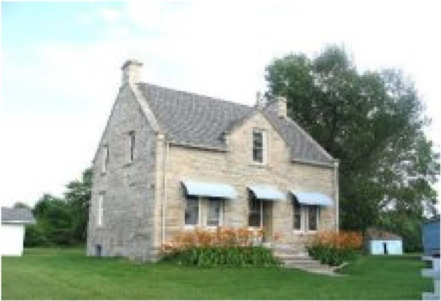 PROPERTY #4 THE ORIGINAL HISTORIC STONE HOUSE 1115 WEST SHORE ROAD WESTERN SUNSET - WATERFRONT PROPERTY FULLY FURNISHED LOCATED IN DOWNTOWN PELEE.