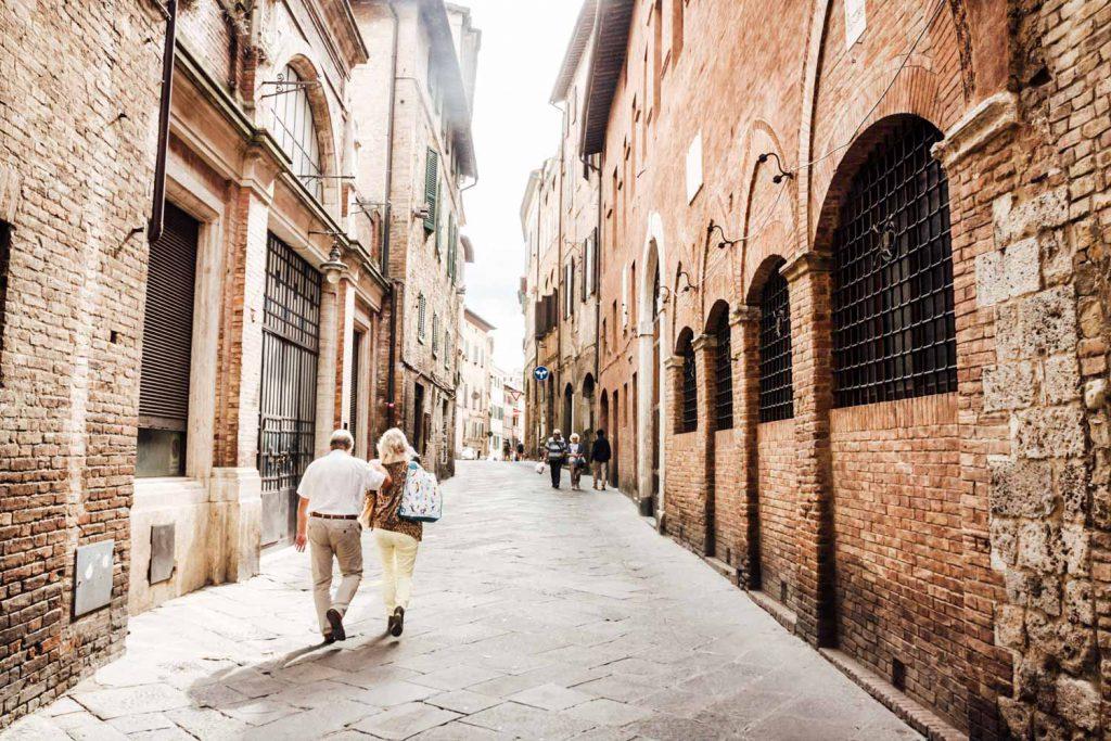 SAT DAY 3 SIENA Discover the medieval gem of Siena on a guided walking tour starting at Piazza del Campo. Visit the Siena Duomo and the art-filled Casa di Santa Caterina.
