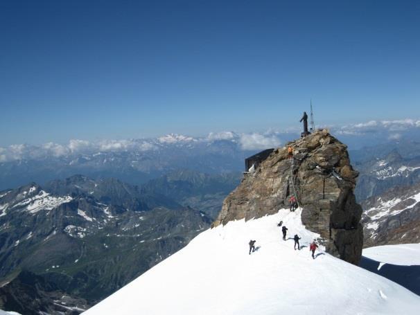 European Alps Monte Rosa Course and Ascents Course Notes MRCA 1: June 16 23 MRCA 2: June 30 July 7 MRCA 3: July 14 21 MRCA 4: July 28 August 4 MRCA 5: August 11 18 MRCA 6: August 25 September 1