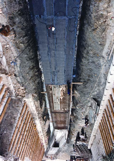 Oplata za betoniranje kanalskog presjeka u kampadama potpunosti hidrauli kim eki ima na rovokopa ima jer je blizina kupališta (~15 metara) te zidova usjeka onemogu avala iskop materijala miniranjem.