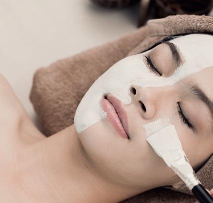 ) 1 cleansing facial treatment «Reine