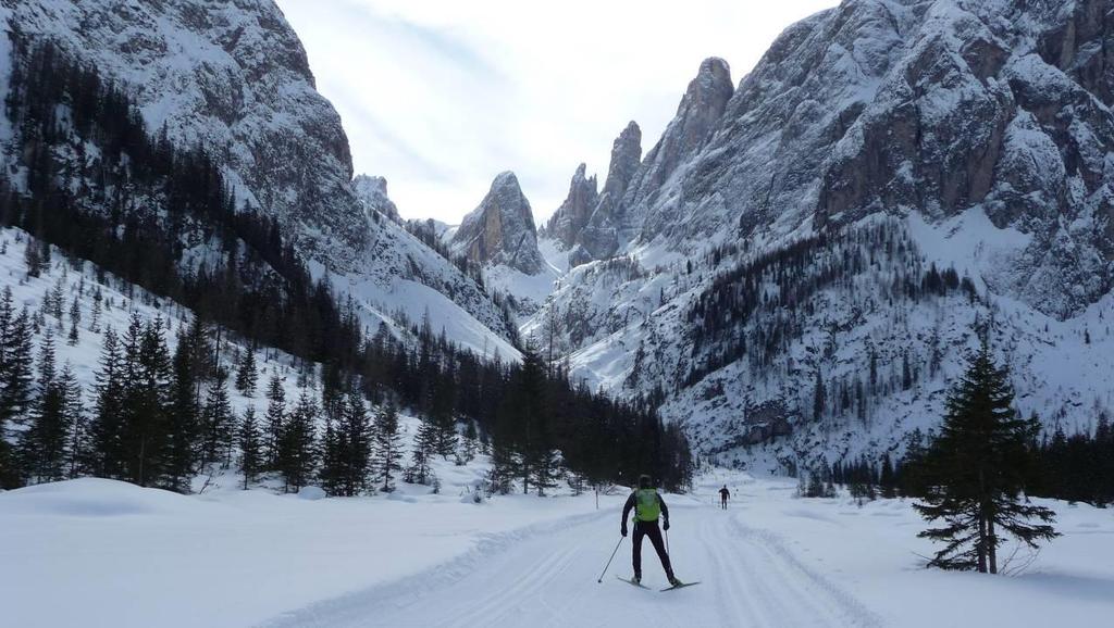Cross country safari in the heart of the Dolomites Easy to medium difficulty cross country self-guided cross country tour Saison 2018 During your cross country tour you will admire the impressive
