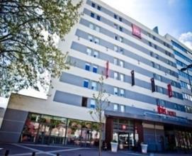 com Ibis Dijon Centre Clemenceau Just 900 meters from the historic centre, in the heart of the