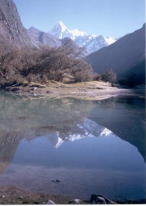 These include Huascarán (at 6768 metres, Peru s highest mountain), Huandoy (6395m) and Chopicalqui (6354m).