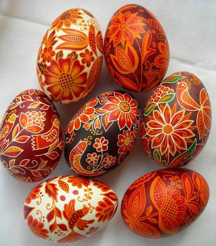 EGG PAINTING 2 hours Rp 350,000++ per child In Bali, even an egg can be a canvas of art for Ramayana stories, Balinese daily life, animals and