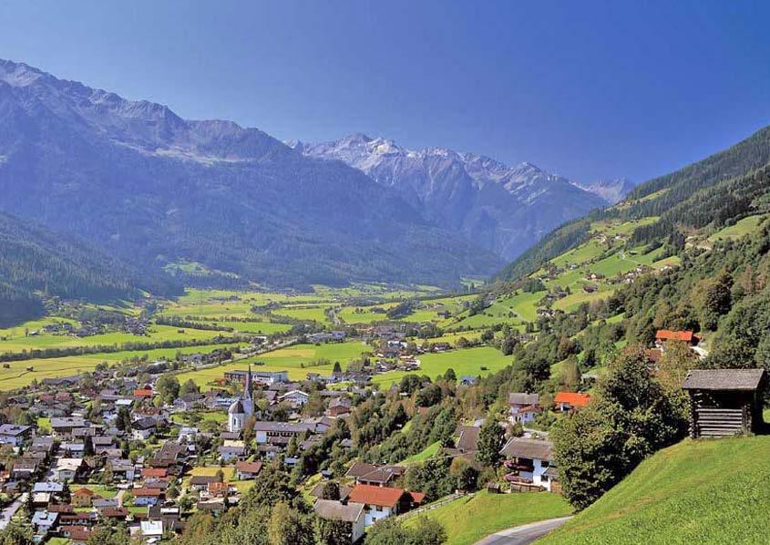 Resort Information Bramberg, Salzburg The pretty village of Bramberg is located at the heart of the upper Pinzgau region close to the Salzach River and at the foot of Wildkogel Mountain in Austria s