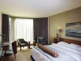 Accommodation Geneva and its vicinity have a capacity of 12,772 hotel rooms in