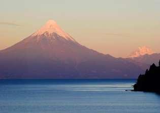 Itinerary Day to Day Day 1: Start Puerto Varas Meeting point is at the start hotel in Puerto Varas anytime in the afternoon/evening. del Lago' theatre.