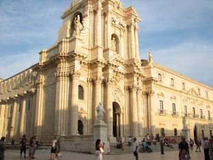 than 2700 years of history and a great cultural diversity; Catania,