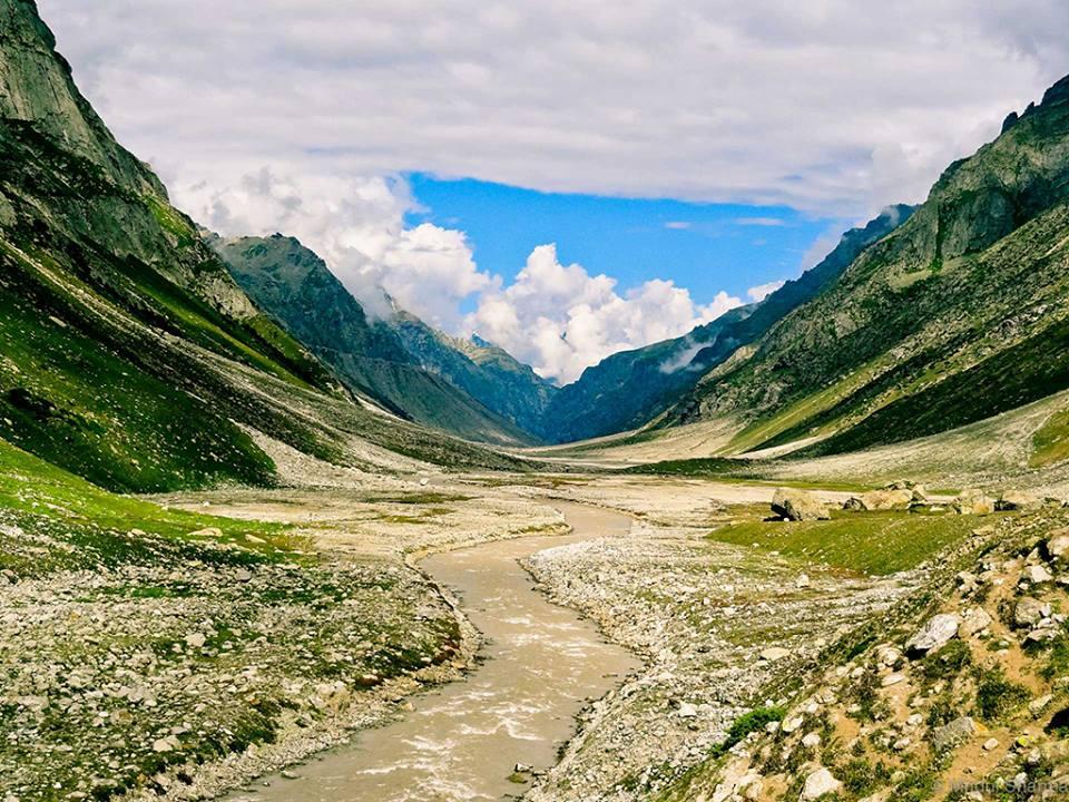#13 Pin Parvati Pass Trek Region: Himachal Pradesh Duration: 11 days Grade: Difficult Max Altitude: 17,500 Ft.
