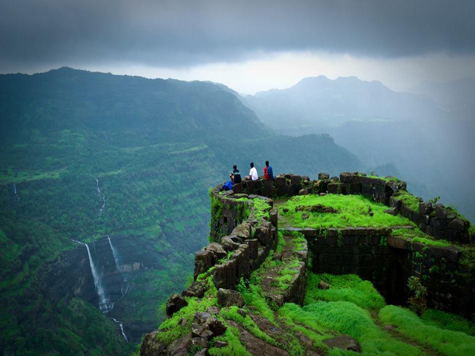 #22 Rajmachi Trek Region: Maharashtra Duration: 1 day Grade: Easy Max Altitude: 2,710 Ft. Ideal Time: September to February Situated in Pune, Rajmachi is a favoured destination for trekking in India.