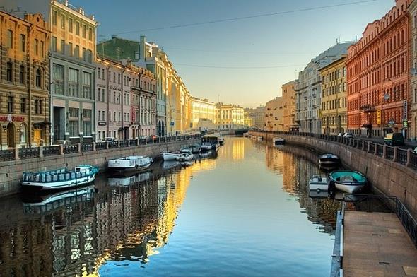 Boat tour along the rivers and canals of St. Petersburg. Duration 1 hour.