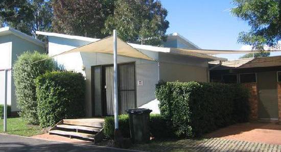SUN COUNTRY - Mulwala, NSW Ingenia Holidays Sun Country is a long established manufactured home and tourist park located opposite Lake Mulwala, a highly popular holiday and retirement destination for