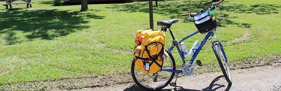 What to pack Below is a list of things you need to have with you on the bike tour. Remember that everything must fit into two shopping bags and weigh no more than 15 kg. (33lb) total.