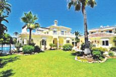 XXVI 30 Nov - 6 Dec 2017 / Costa del Sol Currencies Direct PROPERTY GUIDE T HE world s most expensive house has gone on the market in the South of France.