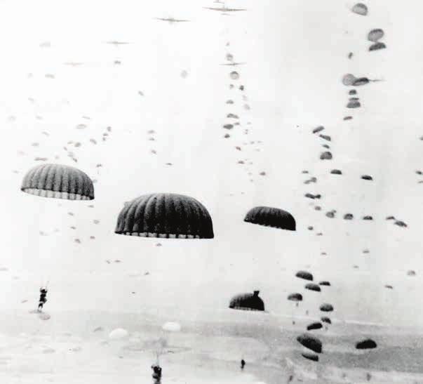 Netherlads could see thousads of paratroopers descedig oto the flat terrai below.
