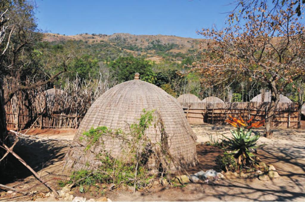Journalist demands Swazi traditional tours I would l i k e t o spend the n i g h t inside a k r a a l, spend time with Swazi women and help them cook their meals and I want to see what the men get up