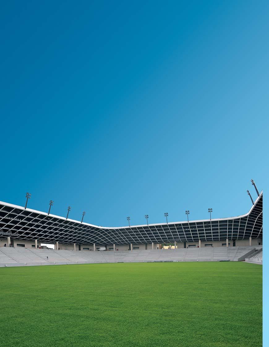 Reference ŠPORTNI PARK STOŽICE Športni park Stožice na 30 hektarjih površine bo imel nakupovalno središče, nogometni stadion za 16.