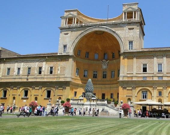 SATURDAY - MAY 28 Page 12 of 19 2:15 PM 3 hr Vatican Museums Walking Tour Starts near Museum