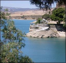 Precisely these reservoirs are located in beautiful nature and gave us the idea to create a new