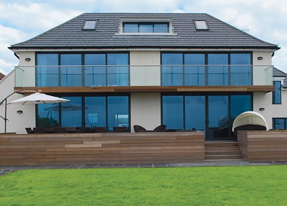 Visoglide sliding doors deliver optimum performance and are tested to the highest standards to guarantee reliability.