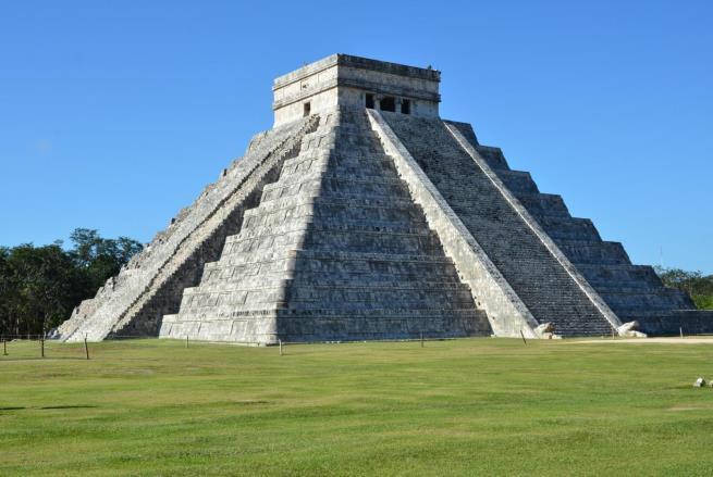 Day 10: Sunday, 11th February Merida Morning tour of Merida including Uxmal, meaning thrice-built in the Mayan language, which is one of the most famous Mayan cities and dates from 10 AD.