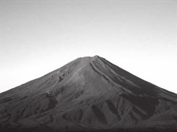 Primer zadatka za matematiku - PENJANJE NA PLANINU FUDŽI Planina Fudži je poznati neaktivni vulkan u Japanu.