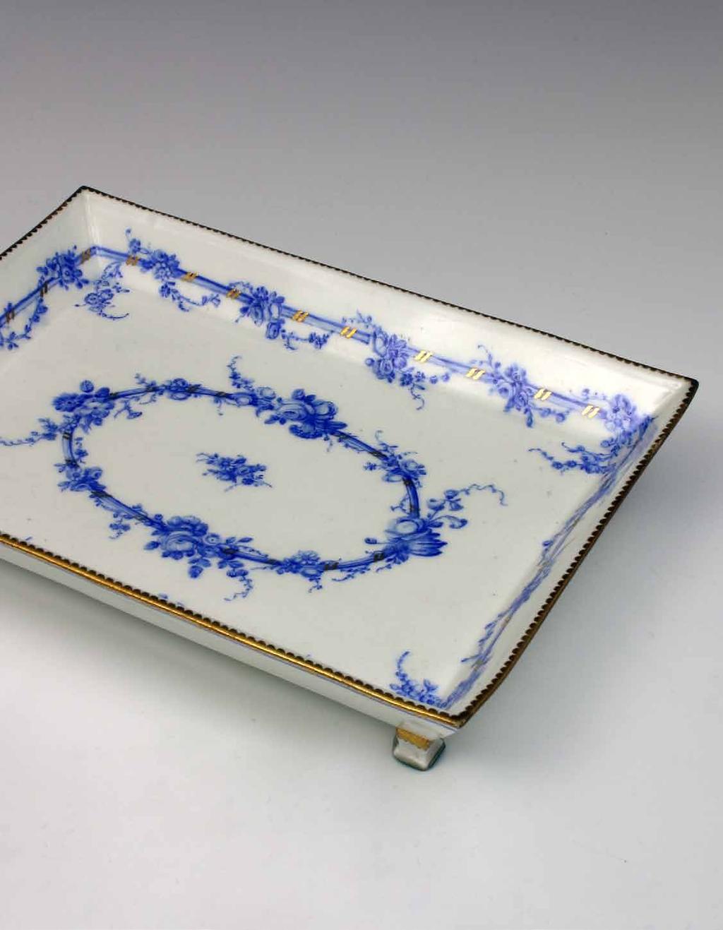 A Sèvres Soft-Paste Porcelain Tray 1758 plateau tiroir