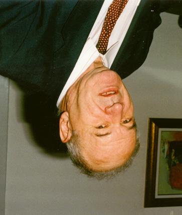6. Gavranović Ante Glavni urednik i direktor Privrednog vjesnika od 1967 do 1991.g.(do umirovljena). Od 1991. do 1995.bio je član Uprave koncerna Končarelektroindustrija. 1997. g.