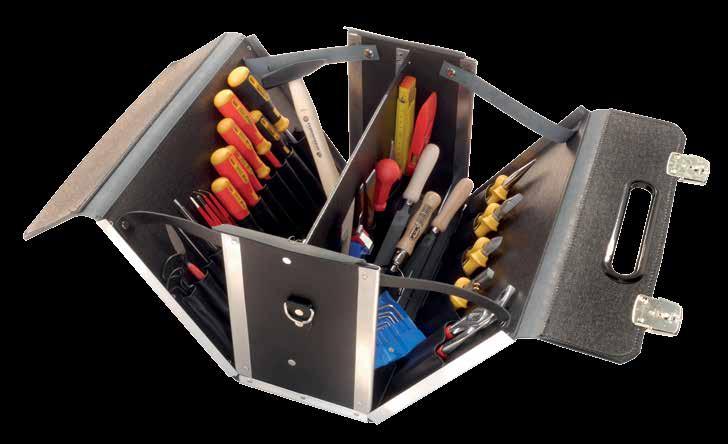 MULTI ELECTRICIAN S CASE 56OO The handy, spacious electrician s tool case Stable case made from best, black, grained cowhide.