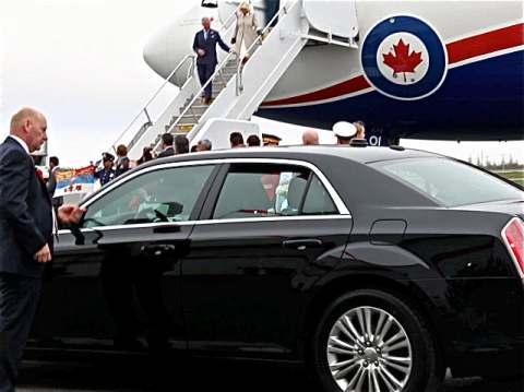 2014 ROYAL TOUR SPECIAL FEATURE MAY 18, 2014 Royal Party Arrives in Halifax The Prince of Wales and The Duchess of Cornwall departed RAF Brize Norton, UK at 4:15 BST and