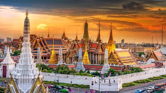 Deluxe Thailand Tour 12 Day Conducted Tour This outstanding price includes: for only $2,990 per person twin share This price includes airport taxes & levies Return