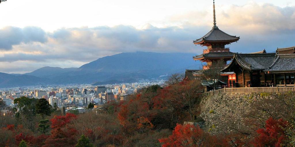12 days Tokyo to Osaka On this wonderful 12 day group tour of Japan you ll not only take in the highlights of Tokyo and Kyoto, but you ll also have the opportunity to visit historic Hiroshima,